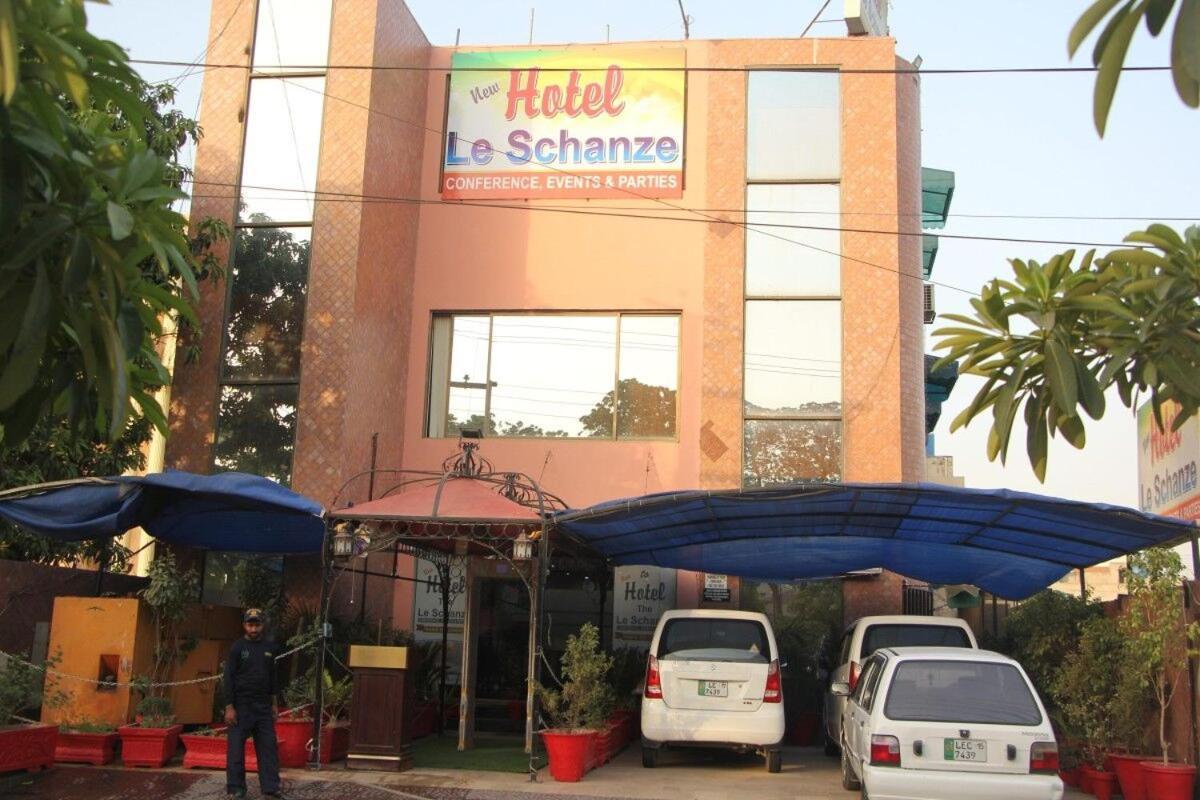 Hotel The Leschanze Lahore Esterno foto